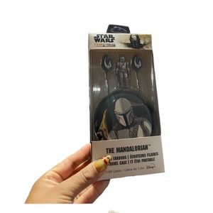 Star Wars Mandalorian Wired Earbuds & Travel Case